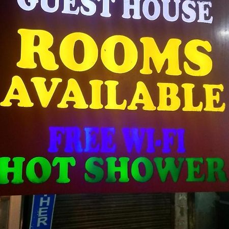 Mahesh Guest House Neu-Delhi Exterior foto