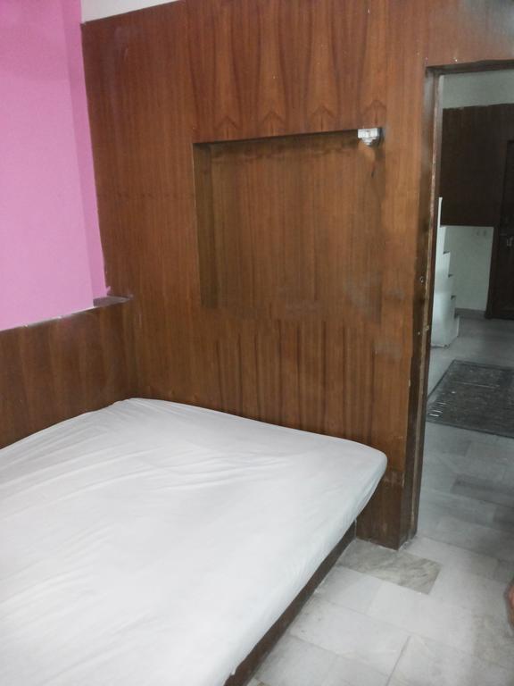 Mahesh Guest House Neu-Delhi Zimmer foto